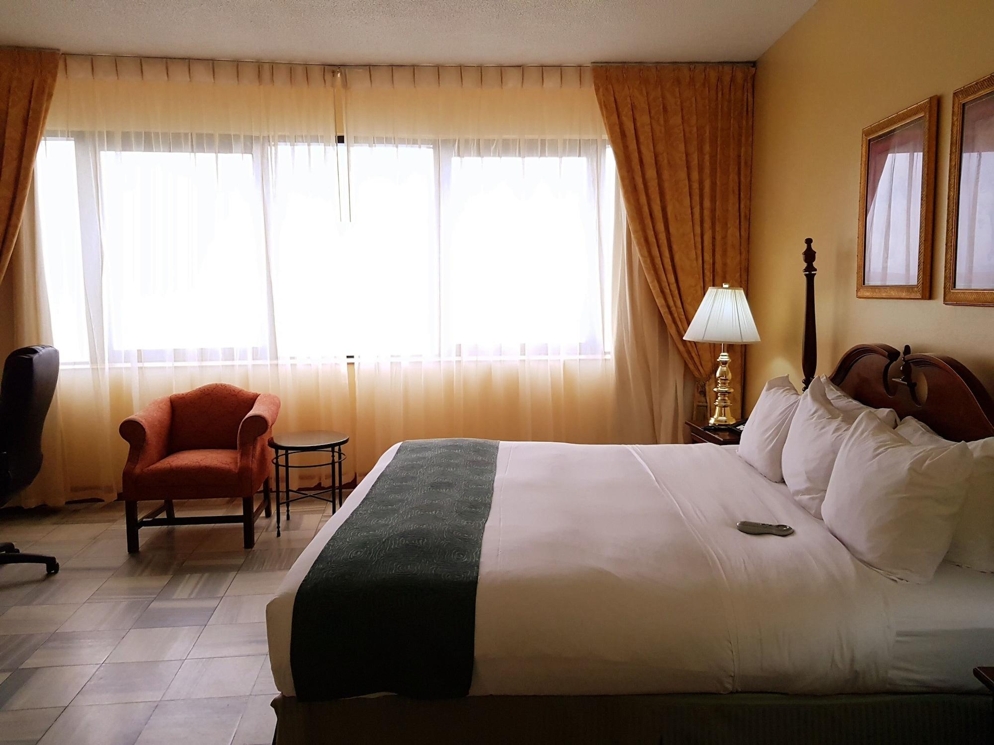 Fort George Hotel And Spa Belize City Exterior photo