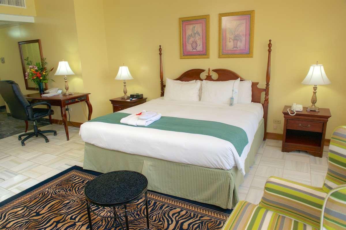 Fort George Hotel And Spa Belize City Exterior photo